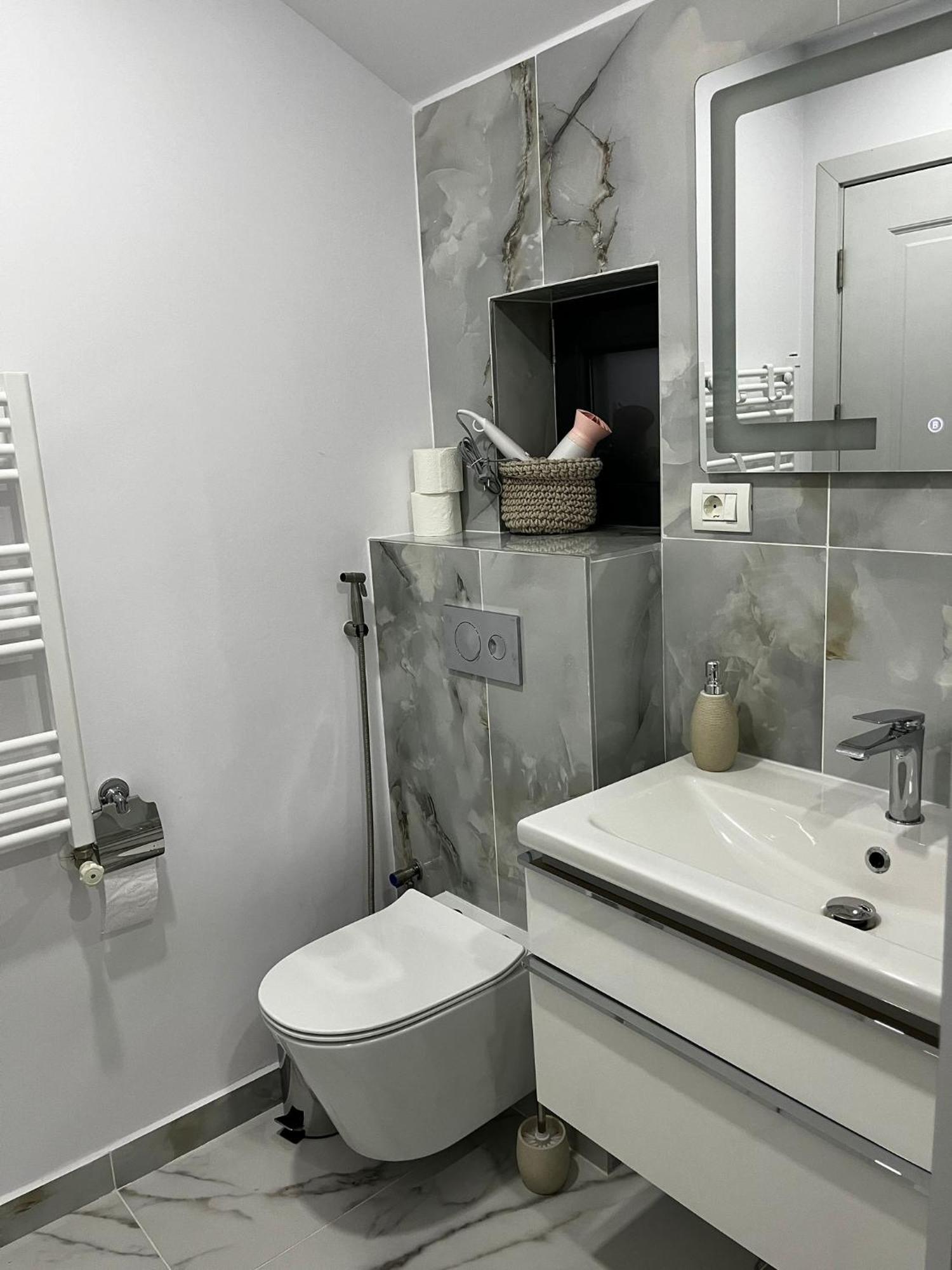 Gold Tag Apartament Timişoara Buitenkant foto